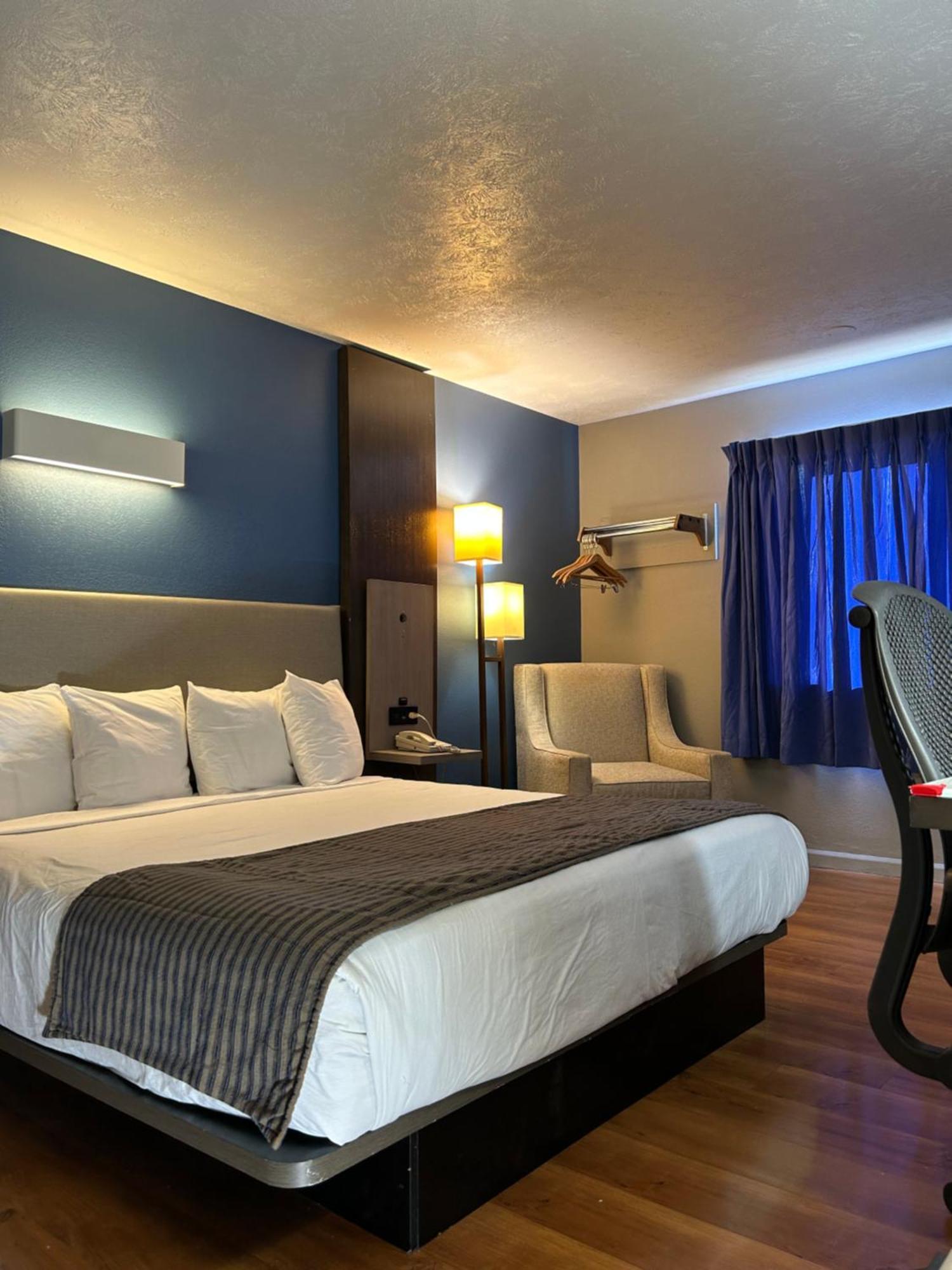 Rodeway Inn Emporia Kültér fotó