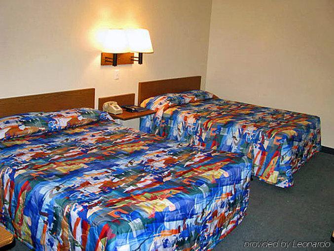 Rodeway Inn Emporia Kültér fotó