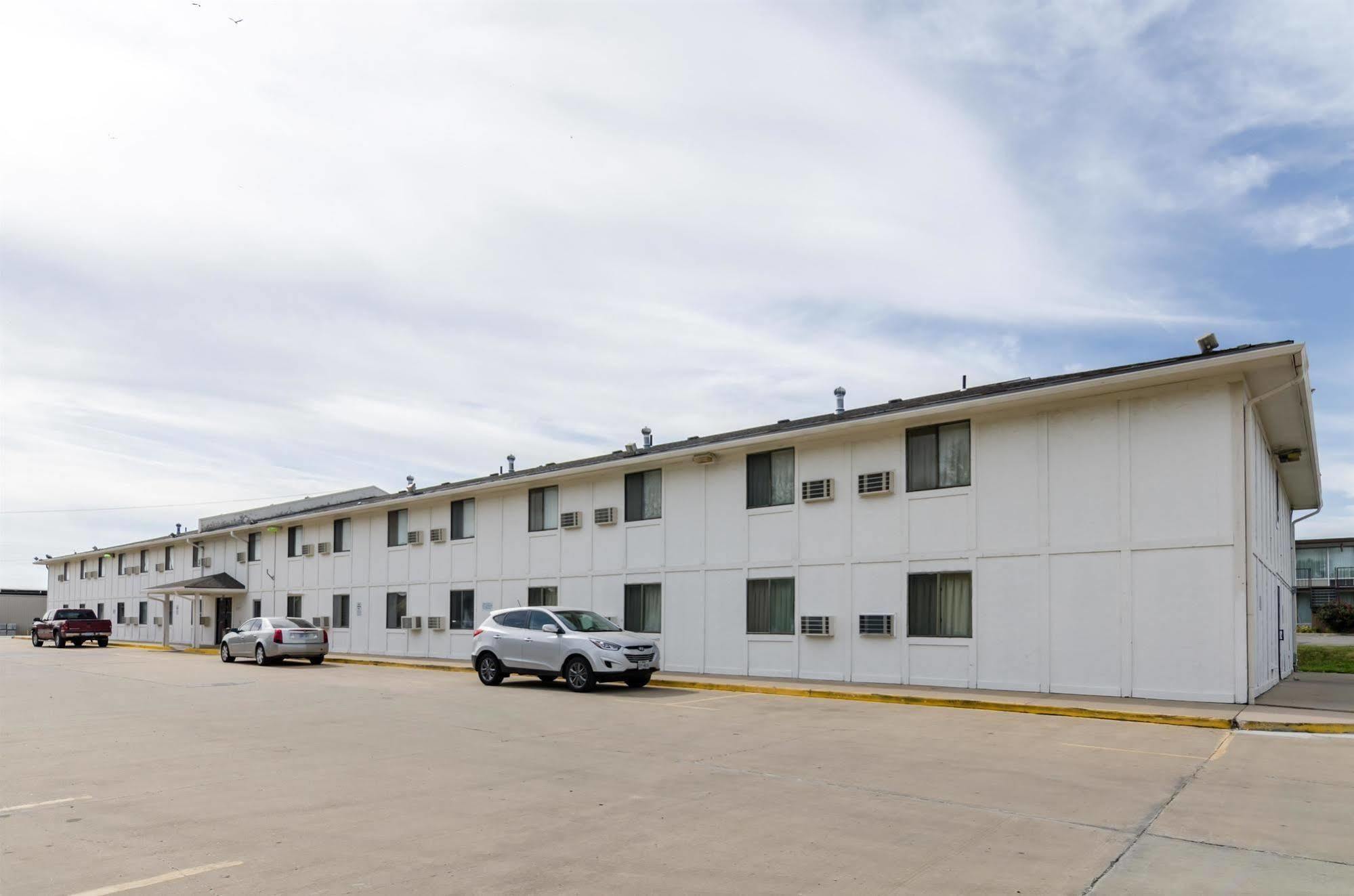Rodeway Inn Emporia Kültér fotó