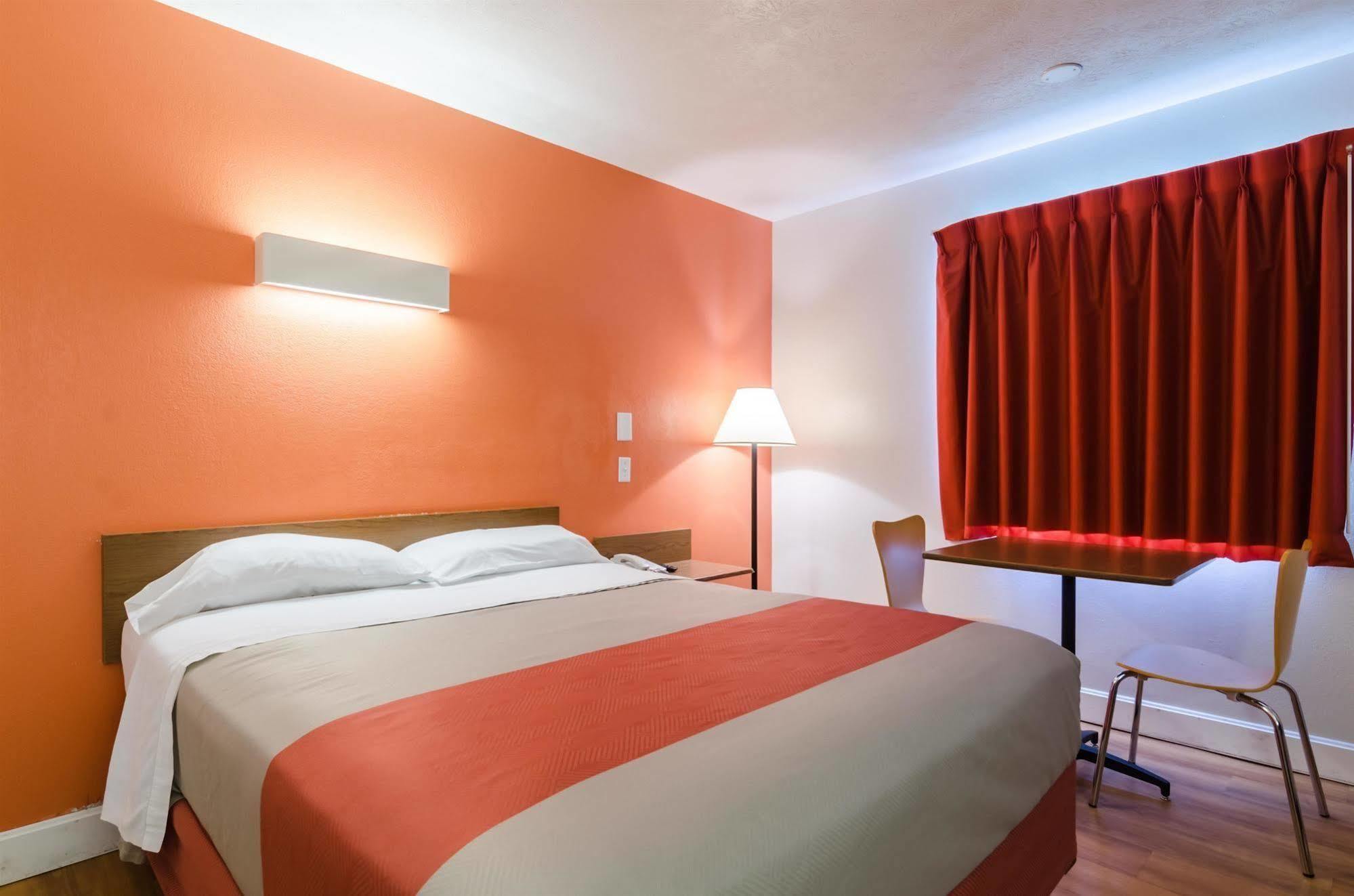 Rodeway Inn Emporia Kültér fotó