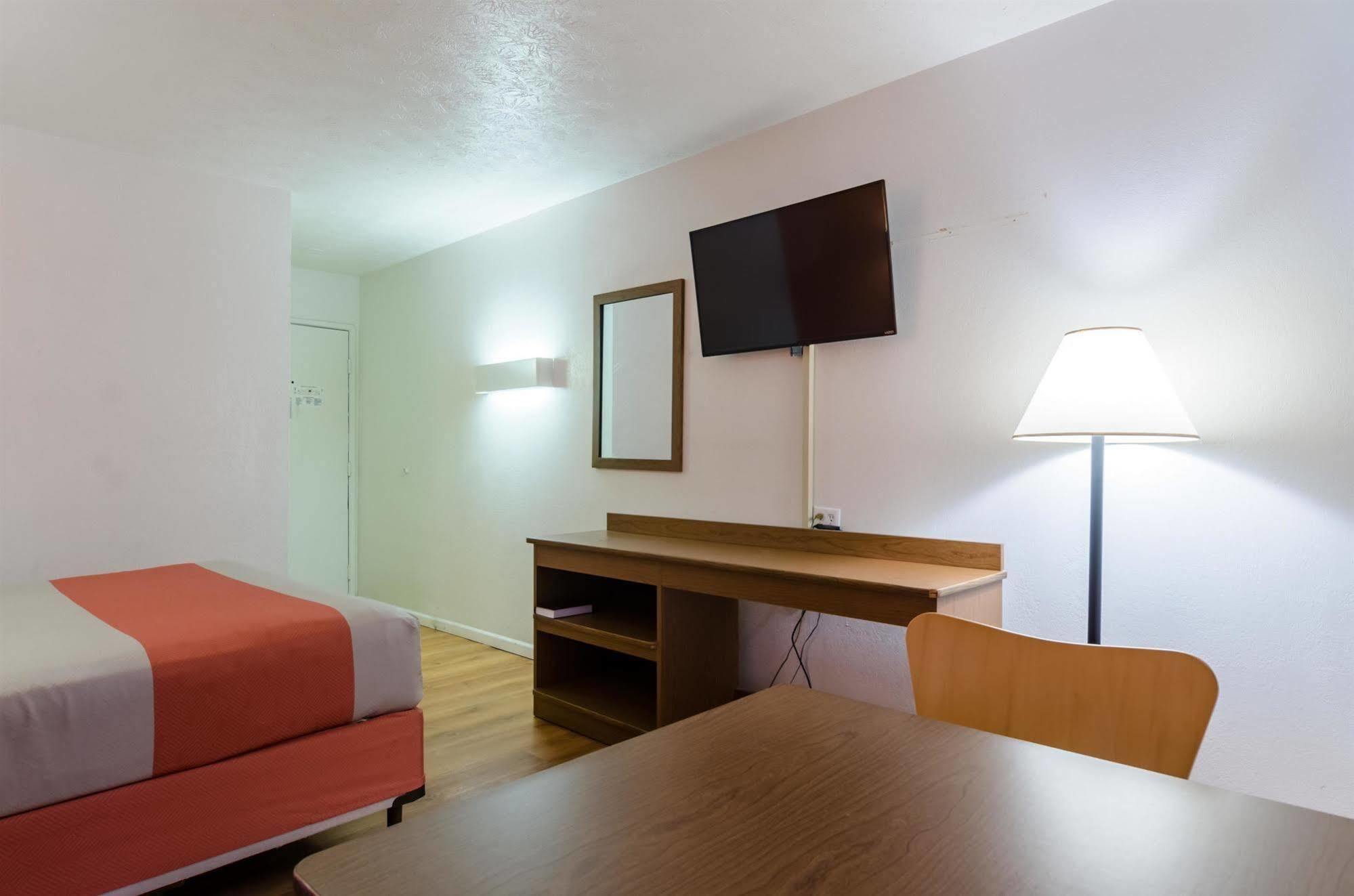 Rodeway Inn Emporia Kültér fotó